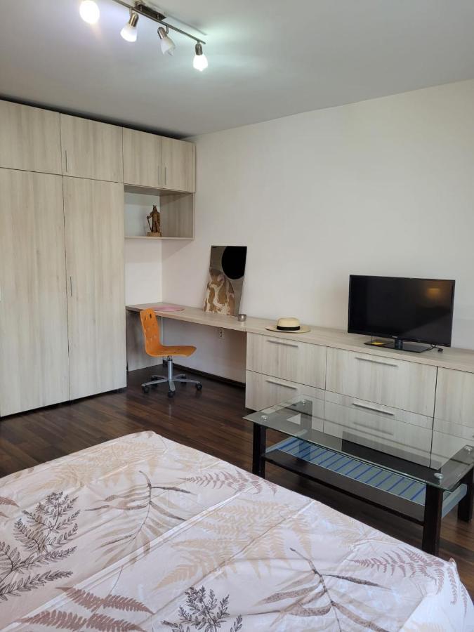 Ferienwohnung Peaceful Loft Bukarest Exterior foto