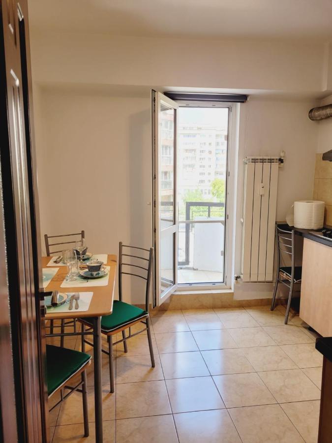 Ferienwohnung Peaceful Loft Bukarest Exterior foto